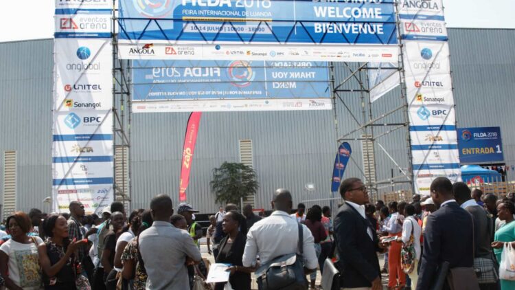 Portugal entre as participações estrangeiras na 36.ª Feira Internacional de Luanda 11 Portugal entre as participações estrangeiras na 36.ª Feira Internacional de Luanda