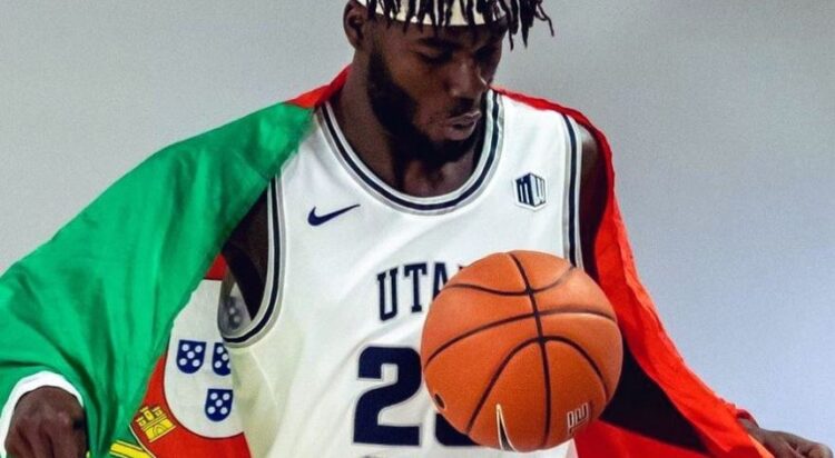 Basquetebol. Neemias Queta torna-se o primeiro português a participar num jogo da NBA 11 Basquetebol. Neemias Queta torna-se o primeiro português a participar num jogo da NBA