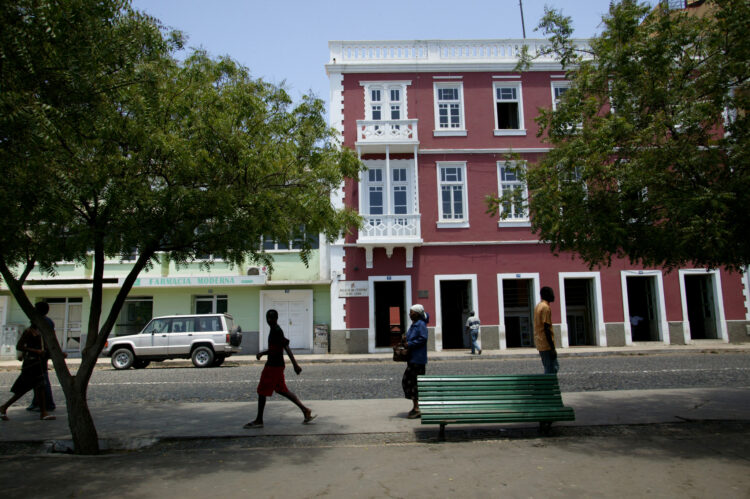 Cabo Verde. Embaixada de Portugal na Praia suspende atendimento consular 11 Cabo Verde. Embaixada de Portugal na Praia suspende atendimento consular