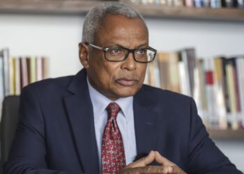 Cabo Verde prepara-se para emitir passaportes eletrónicos e substituir protocolo com Portugal