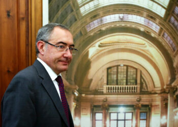 Carlos Gonçalves e José Cesário substituídos nas listas do PSD para deputados pela emigração