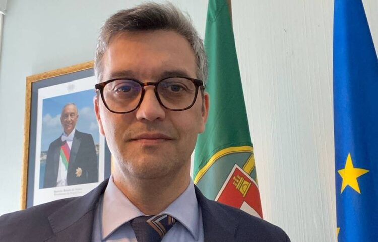 França. Miguel Costa de volta ao Consulado de Paris como adido para a Área Social 11 França. Miguel Costa de volta ao Consulado de Paris como adido para a Área Social