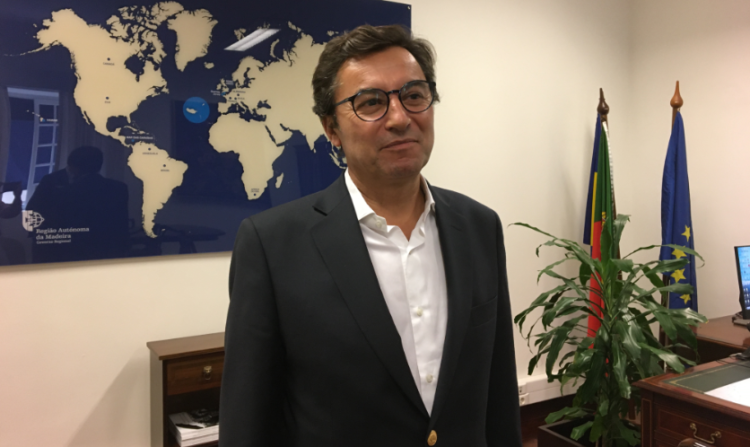 Madeira. Direção Regional das Comunidades tem feito um trabalho importante para apoiar madeirenses em todo o mundo durante a pandemia 11 Madeira. Direção Regional das Comunidades tem feito um trabalho importante para apoiar madeirenses em todo o mundo durante a pandemia