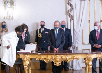 Marcelo deu posse a Francisca Van Dunem como ministra da Administração Interna