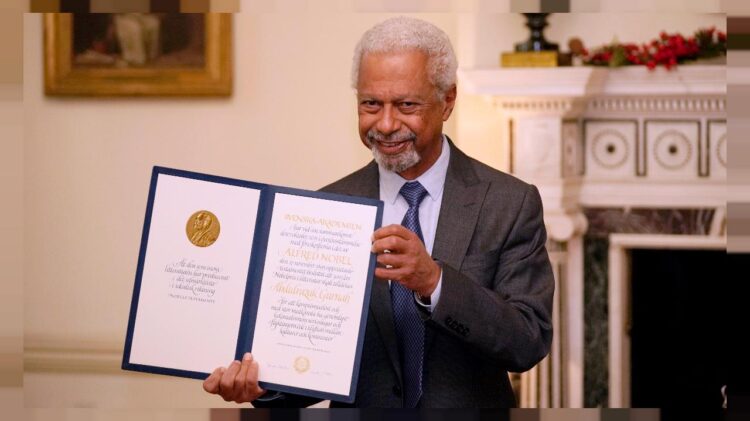 Obras de Prémio Nobel da Literatura 2021 vão ter tradução em português já no próximo ano