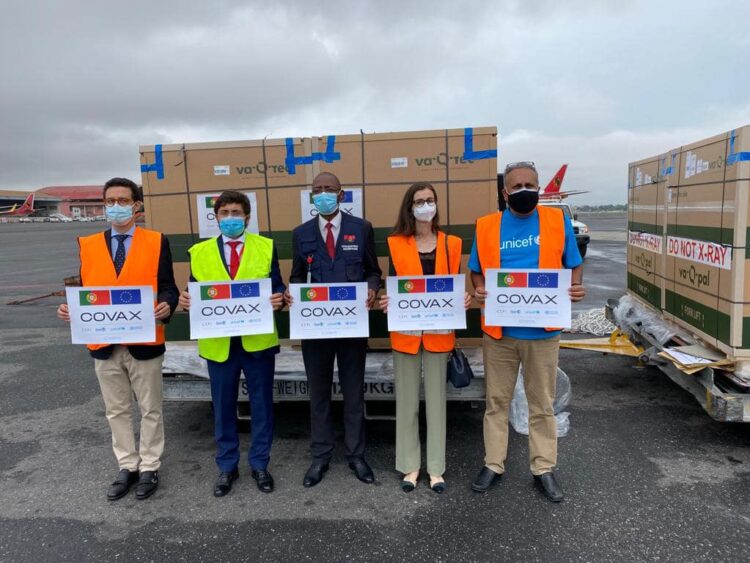 Portugal enviou mais 453.600 doses de vacinas para Angola 11 Portugal enviou mais 453.600 doses de vacinas para Angola