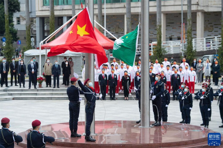RAEM comemora 22º aniversário do regresso à China e recebe delegação de atletas olímpicos do continente 11 RAEM comemora 22º aniversário do regresso à China e recebe delegação de atletas olímpicos do continente