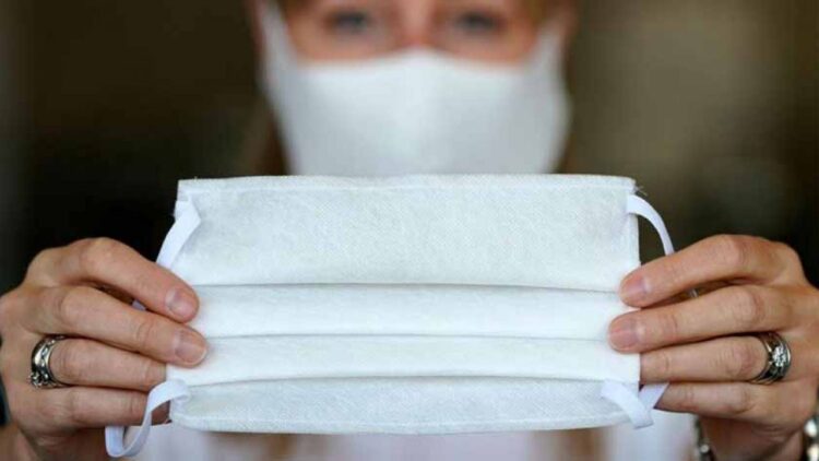 Universidade de Coimbra desenvolve métodos “simples e baratos” para descontaminar máscaras de proteção contra a Covid-19 11 Universidade de Coimbra desenvolve métodos “simples e baratos” para descontaminar máscaras de proteção contra a Covid-19