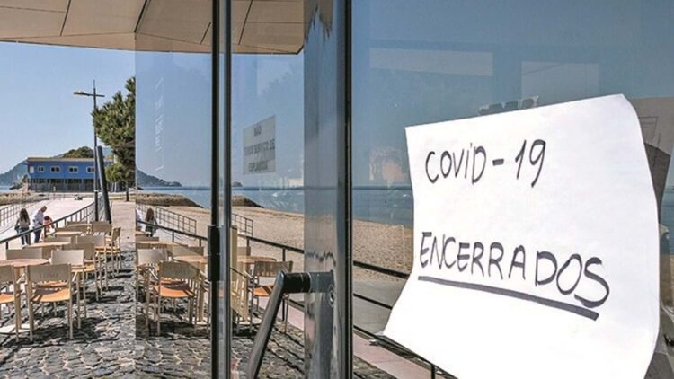 Alojamento e Restauração. Mais de 80% das empresas sofreram cancelamentos devido a medidas restritivas 11 Alojamento e Restauração. Mais de 80% das empresas sofreram cancelamentos devido a medidas restritivas