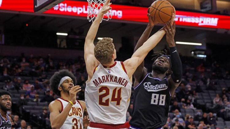 Basquetebol. Menos de um minuto em campo para Neemias Queta garantir a primeira vitória pelos Sacramento Kings
