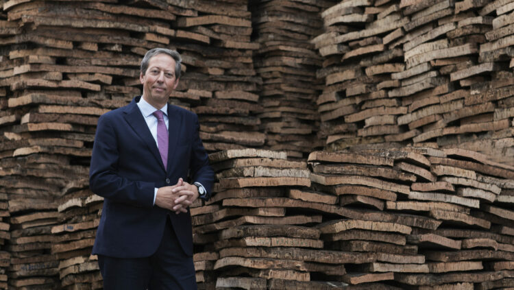 Corticeira Amorim compra 50% do capital da SACI por 48,66 milhões 11 Corticeira Amorim compra 50% do capital da SACI por 48,66 milhões