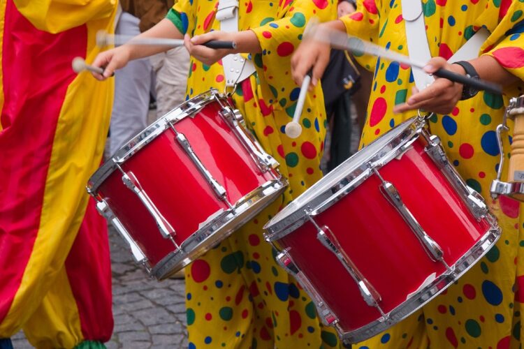 Desfiles das escolas de samba do Rio de Janeiro e São Paulo adiados para abril 11 Desfiles das escolas de samba do Rio de Janeiro e São Paulo adiados para abril