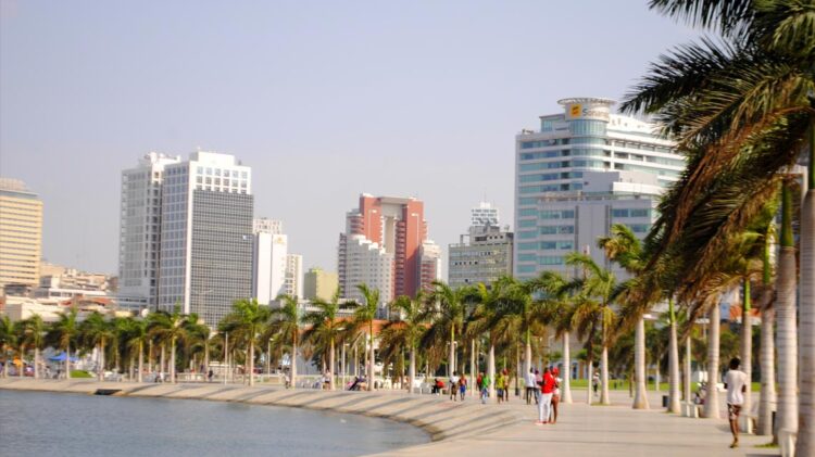 Executivo angolano espera financiar 500 projetos no âmbito da diversificação da economia este ano 11 Executivo angolano espera financiar 500 projetos no âmbito da diversificação da economia este ano