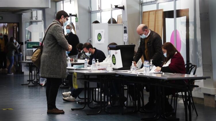 Legislativas. Mais de 10 milhões de eleitores escolhem hoje os 230 deputados