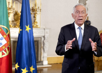 Marcelo: “Votar é também uma maneira de dizermos que estamos vivos e bem vivos”