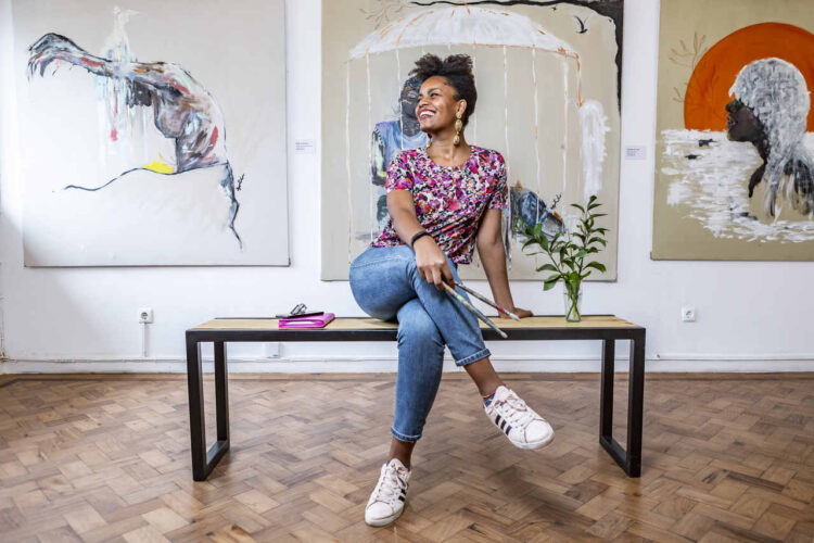 Artistas moçambicanas Nália Agostinho e Taíla Carrilho expõem em Lisboa 11 Artistas moçambicanas Nália Agostinho e Taíla Carrilho expõem em Lisboa