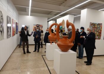 Exposição “de Dentro e Fora - Coletiva de Artistas de Cabo Verde” encerra hoje e começa Mostra de Cinema