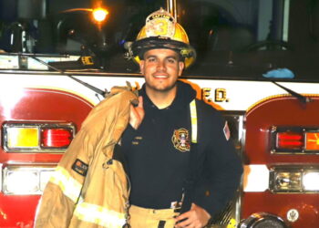 EUA. Filho de emigrantes minhotos é capitão dos bombeiros na vila nova-iorquina de Mineola