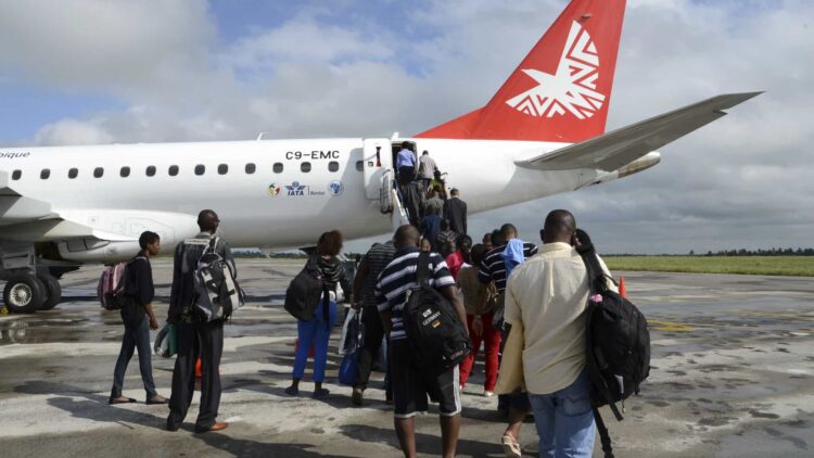 Linhas Aéreas de Moçambique poderão encerrar operações devido a “má gestão” 11 Linhas Aéreas de Moçambique poderão encerrar operações devido a “má gestão”