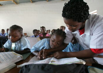 Moçambique: ONG portuguesa inaugura salas de aula em Pemba