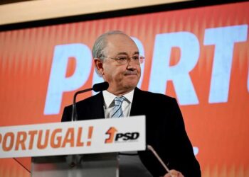 PSD faz queixa no MP para responsabilizar quem contou votos dos emigrantes