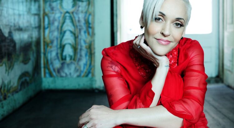 Philharmonie: Mariza presta homenagem a Amália no Luxemburgo 11 Philharmonie: Mariza presta homenagem a Amália no Luxemburgo