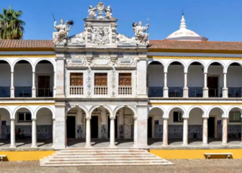 Universidade de Évora atribui Prémio Vergílio Ferreira a Helena Carvalhão