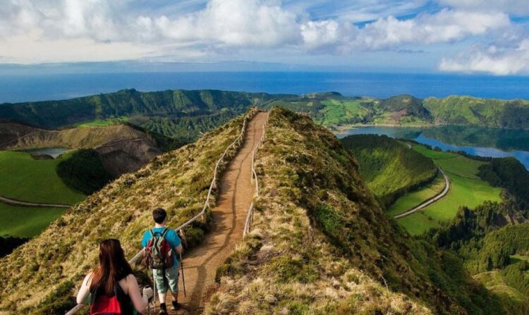 Açores vão ficar mais perto do mercado turístico britânico com reforço de operação da Ryanair 11 Açores vão ficar mais perto do mercado turístico britânico com reforço de operação da Ryanair