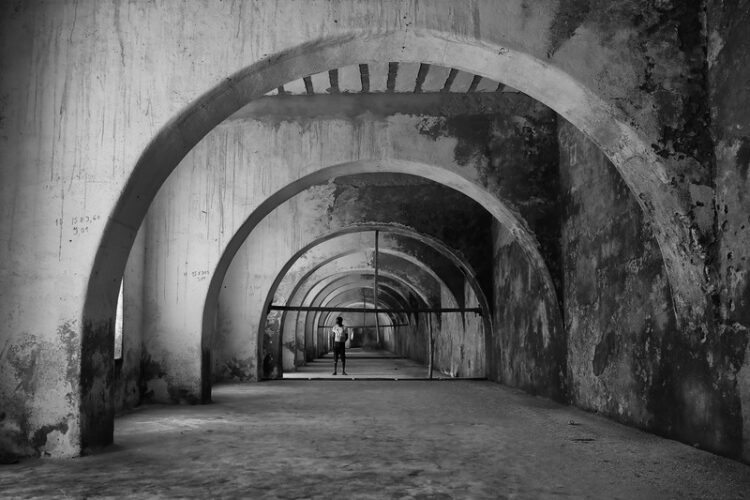 Arquitetos de língua portuguesa lançam segunda edição de concurso de fotografia 11 Fortaleza São Sebastião na Ilha de Moçambique (Arcadas das camaratas dos soldados), da autoria de Nuno Simão Gonçalves (Portugal) //Imagem Vencedora na Categoria Arquitetos - 1.º Concurso de Fotografia CIALP, o