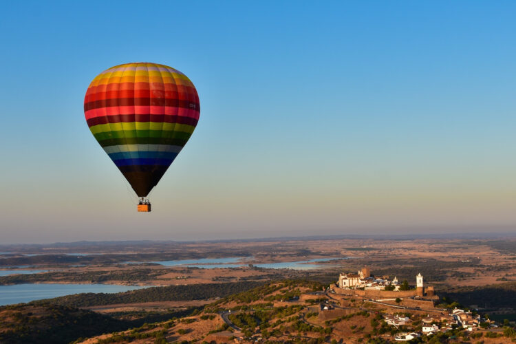 Balões de ar quente voltam a colorir o céu da Beira Baixa