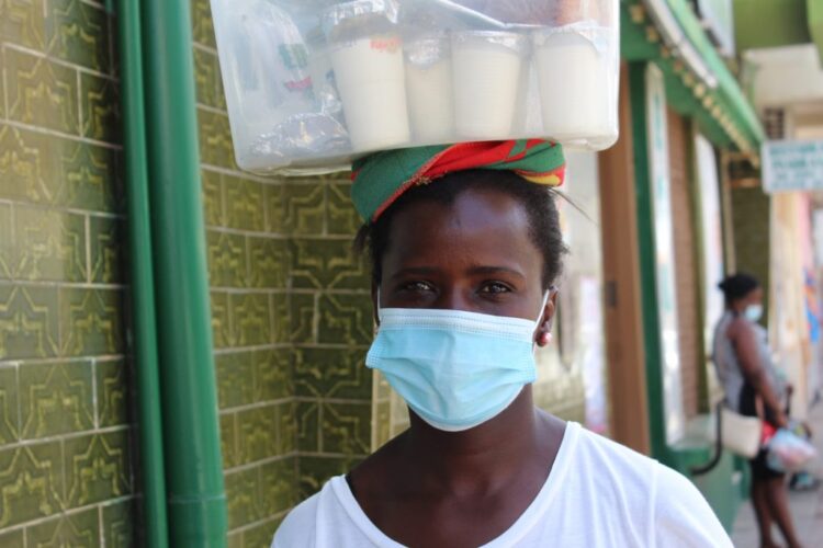 Cabo Verde. Uso de máscara na via pública deixa de ser obrigatório a partir deste domingo