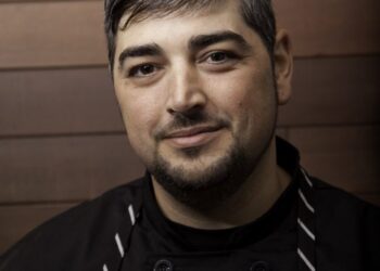 Chef luso-americano vai liderar excursão à descoberta da gastronomia açoriana