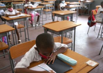 Estado da educação em Moçambique é problema "mais grave que o terrorismo", diz investigador