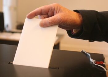 Legislativas. Emigrantes repetem voto presencial este fim de semana