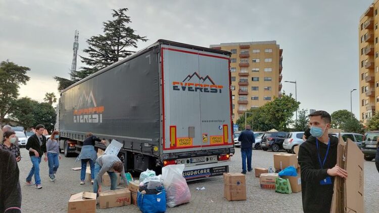 Onda de solidariedade com a Ucrânia ganha força entre os portugueses 11 Onda de solidariedade com a Ucrânia ganha força entre os portugueses