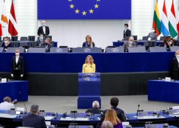 Parlamento Europeu exige fim dos passaportes dourados e controlo dos vistos “gold”