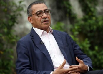 Presidente são-tomense ainda a avaliar eventual presidência da CPLP