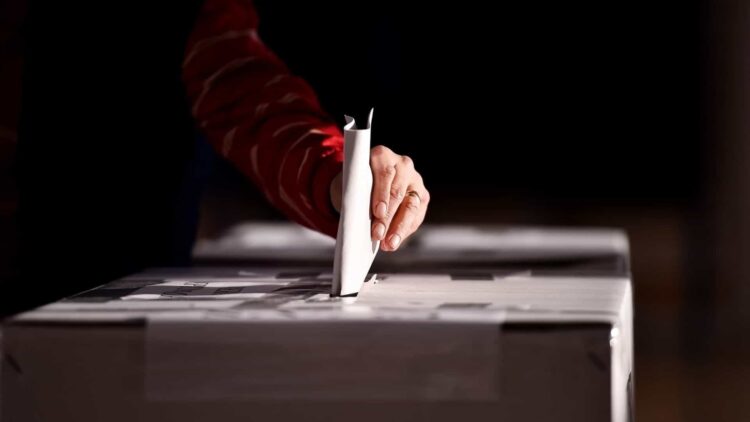 Repetição de voto na emigração. Eleitores presenciais nos postos diplomáticos aumentaram