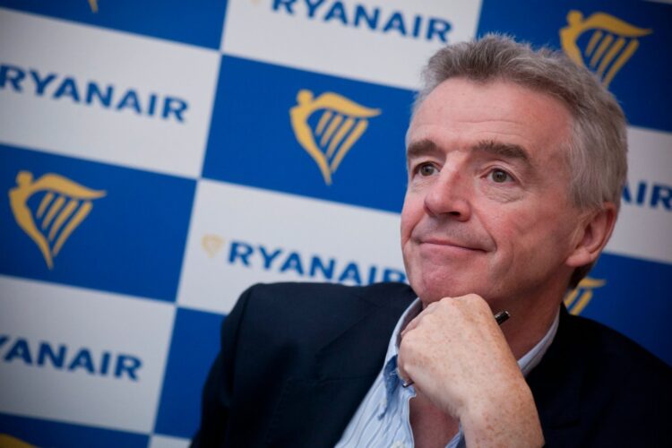 Ryanair cancela 19 rotas em Lisboa e despede 150 trabalhadores 11 Ryanair cancela 19 rotas em Lisboa e despede 150 trabalhadores
