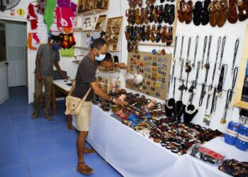 Cabo Verde. Uso de máscara em espaços fechados deixa de ser obrigatório