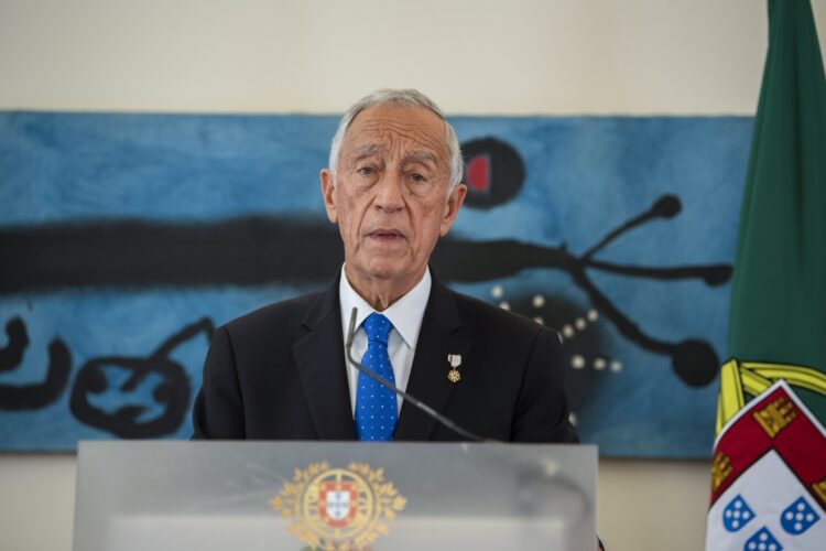 Crise/Energia: PR promulga quatro decretos do Governo com medidas de emergência 11 Crise/Energia: PR promulga quatro decretos do Governo com medidas de emergência