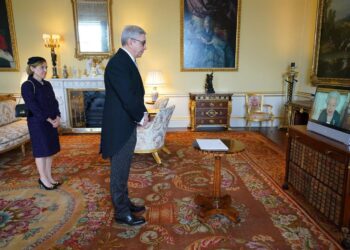 Embaixador de Portugal no Reino Unido apresentou Cartas Credenciais à Rainha Isabel II