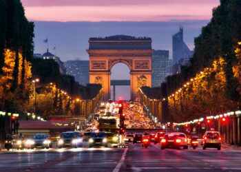 Emigração portuguesa para França atingiu valores mínimos em 2020