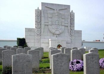 França. Embaixador de Portugal presidiu às comemorações da Batalha de La Lys