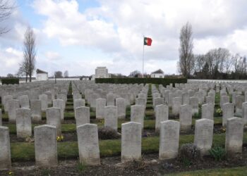 Jardim da Paz Português: Homenagem aos 1.831 soldados portugueses mortos na Primeira Guerra Mundial