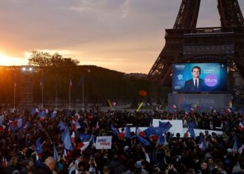 Macron e LePen separados por 5,5 milhões de votos. Em 2017 foram o dobro