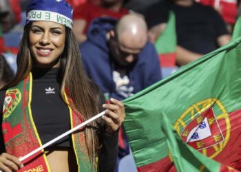 SECP. Paulo Cafôfo destaca influencia da comunidade portuguesa na sociedade francesa