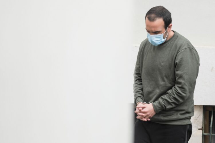 Valentina. Supremo confirma pena máxima aplicada ao pai da menina morta em Peniche 11 Valentina. Supremo confirma pena máxima aplicada ao pai da menina morta em Peniche