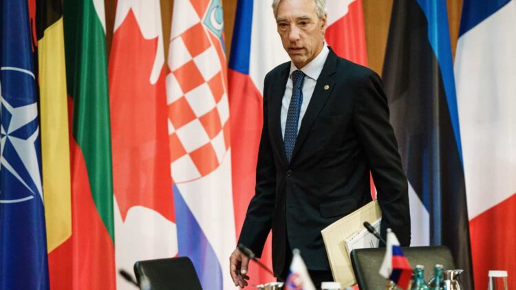 Em Cabo Verde, MNE promete agilizar processos de vistos para Portugal 11 Em Cabo Verde, MNE promete agilizar processos de vistos para Portugal