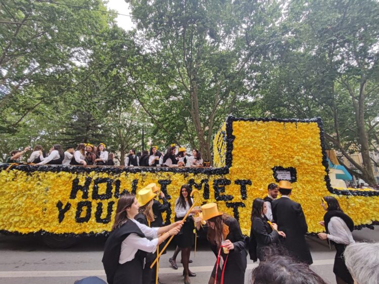 Enchente das antigas em Coimbra no regresso do cortejo da Queima das Fitas 11 Foto: Maria João Costa/ Revista Comunidades